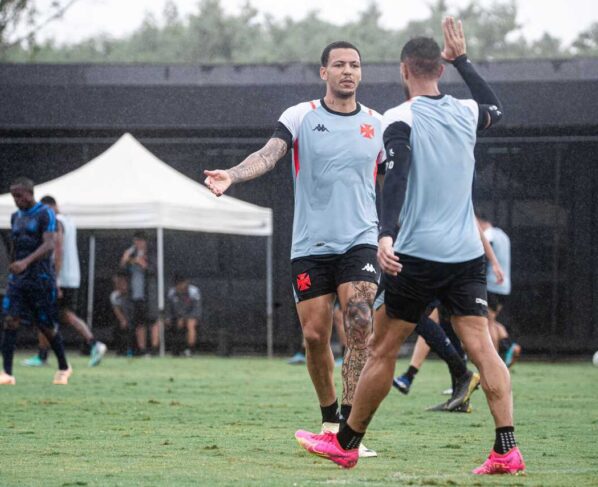 Vasco vence Olaria em jogo treino