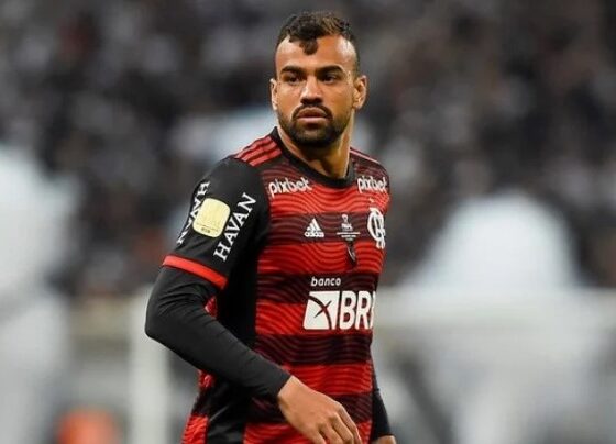 Fabrício Bruno jogando pelo Flamengo.