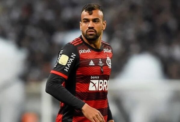 Fabrício Bruno jogando pelo Flamengo.