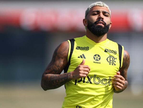 Gabigol lamenta perder camisa 10 do Flamengo