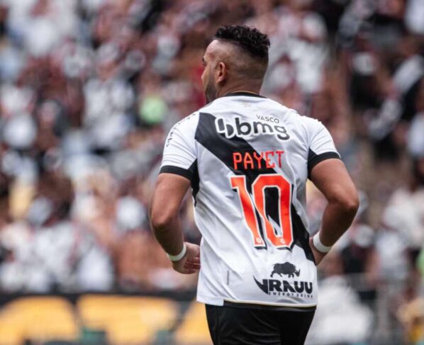 Payet sende dores e vira desfalque do Vasco contra o Palmeiras