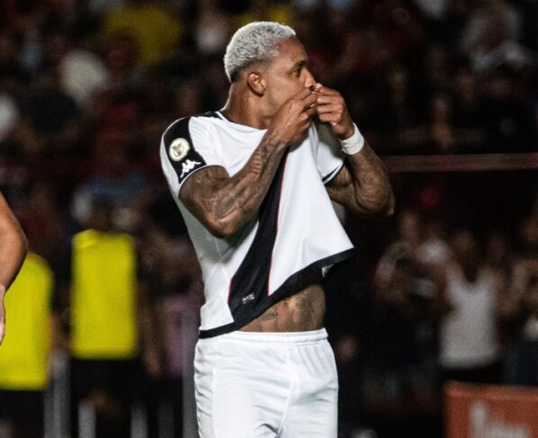 David marcou o gol da vitória do Vasco