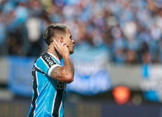 Gremio vence Vitoria no Brasileirao