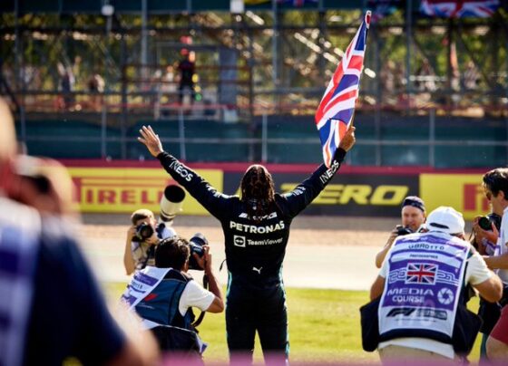 Hamilton vence GP da Inglaterra