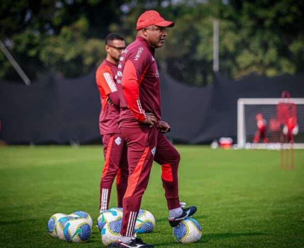 Roger Machado, técnico do Internacional