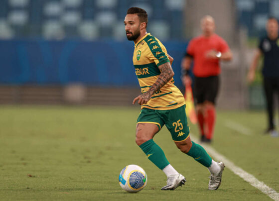 Clayson, atacante do Cuiabá - Foto: AssCom Dourado