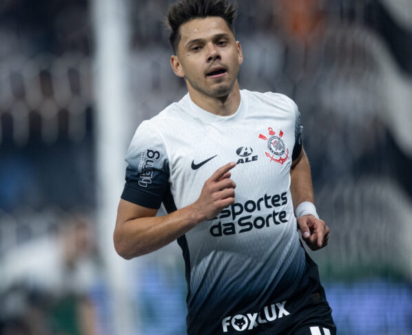 Corinthians e Vasco avançam para semifinais da Copa do Brasil