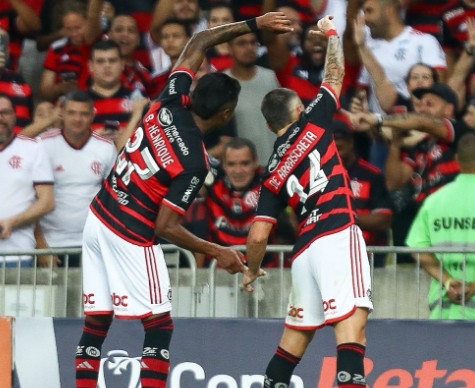 Flamengo avança na Copa do Brasil