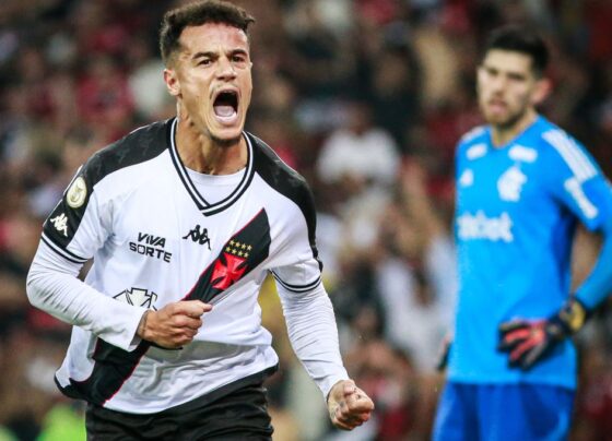 Coutinho marca pelo Vasco após 14 anos